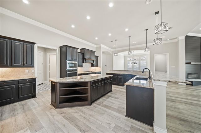 17401 Orchid Falls Lane, Conroe, TX 77302