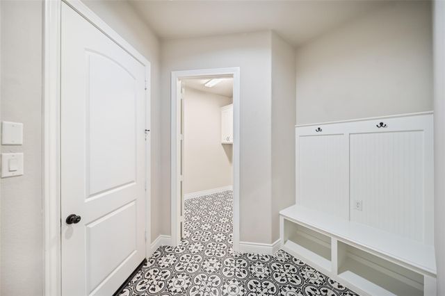 17401 Orchid Falls Lane, Conroe, TX 77302