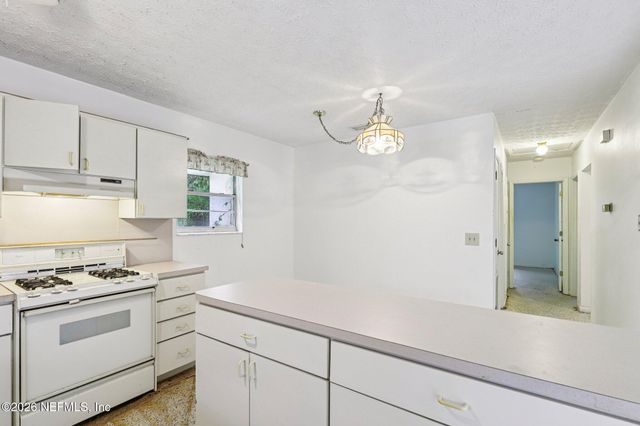 2061 AZALEA Lane, Orange Park, FL 32073