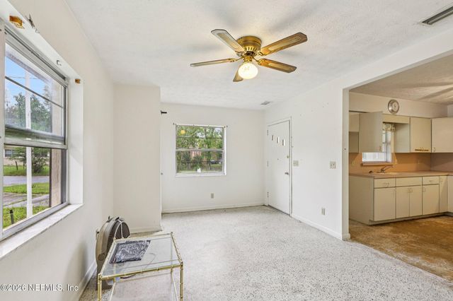 2061 AZALEA Lane, Orange Park, FL 32073