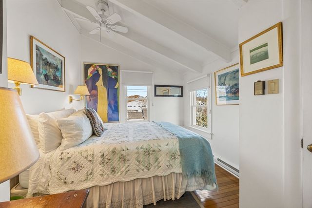 535 Commercial St 2, Provincetown, MA 02657