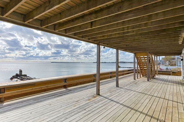 535 Commercial St 2, Provincetown, MA 02657