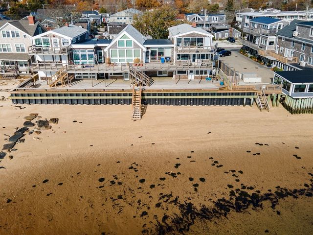 535 Commercial St 2, Provincetown, MA 02657