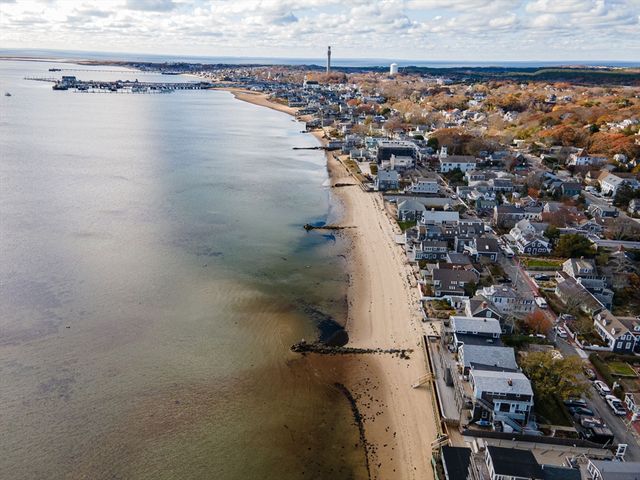 535 Commercial St 2, Provincetown, MA 02657