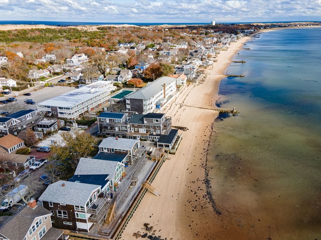 535 Commercial St 2, Provincetown, MA 02657