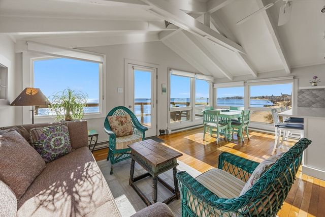 535 Commercial St 2, Provincetown, MA 02657