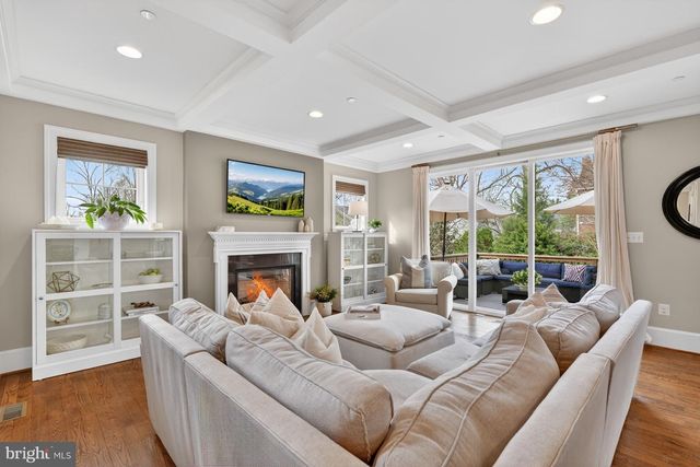 9304 EWING DR, Bethesda, MD 20817