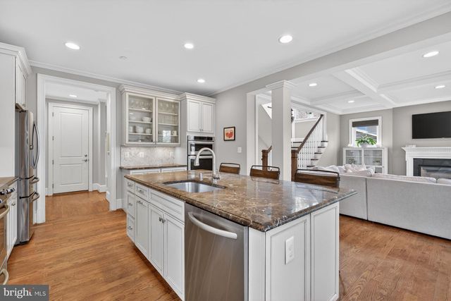 9304 EWING DR, Bethesda, MD 20817