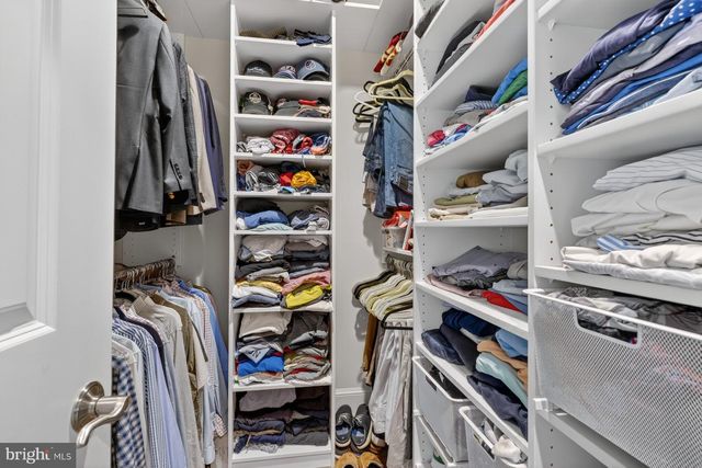 9304 EWING DR, Bethesda, MD 20817