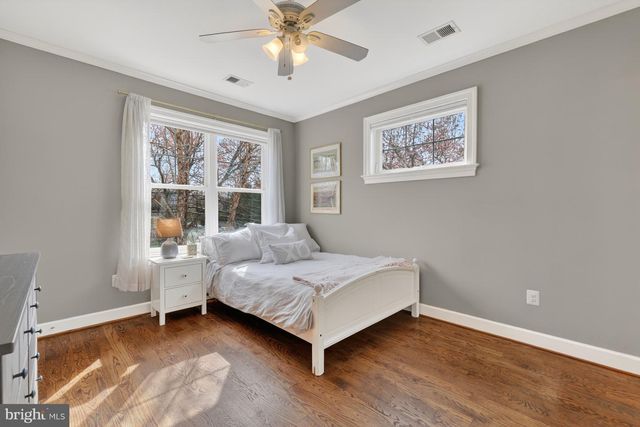 9304 EWING DR, Bethesda, MD 20817