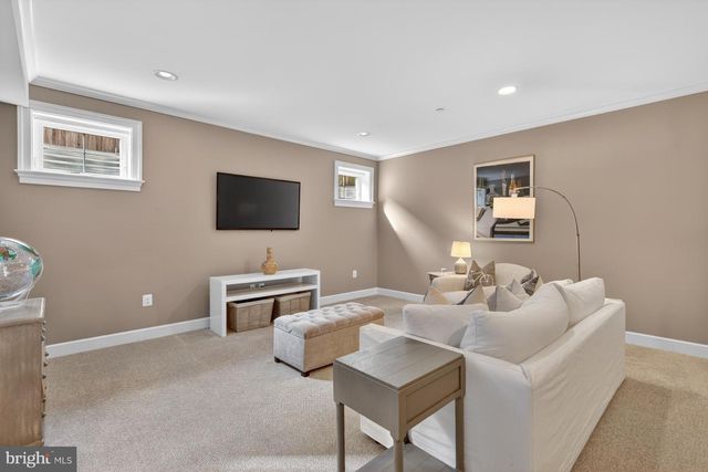 9304 EWING DR, Bethesda, MD 20817