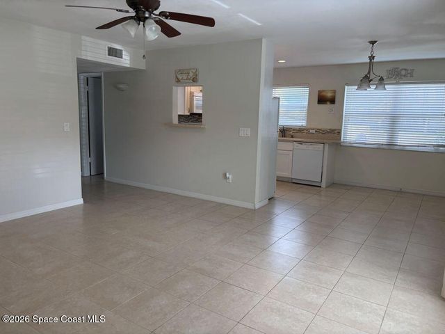 2800 Indian River Boulevard 1, Vero Beach, FL 32960