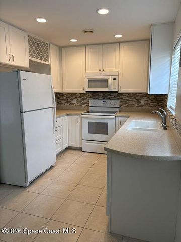 2800 Indian River Boulevard 1, Vero Beach, FL 32960