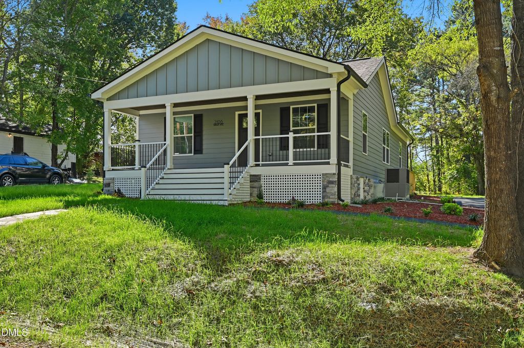 2106 Aiken Ave, Durham, NC 27704