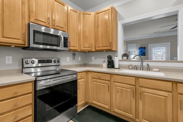 945 E Estates Boulevard D, Charleston, SC 29414