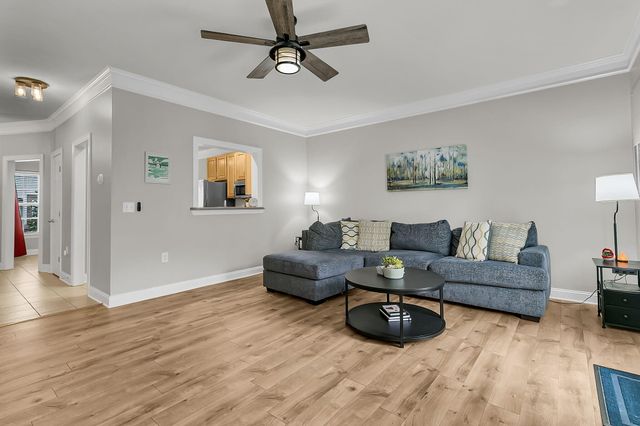 945 E Estates Boulevard D, Charleston, SC 29414