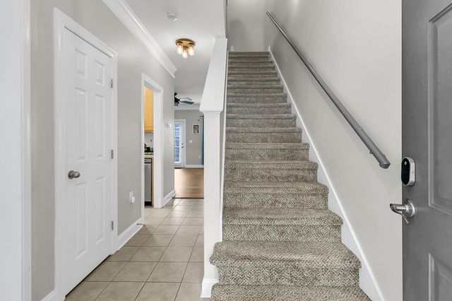 945 E Estates Boulevard D, Charleston, SC 29414