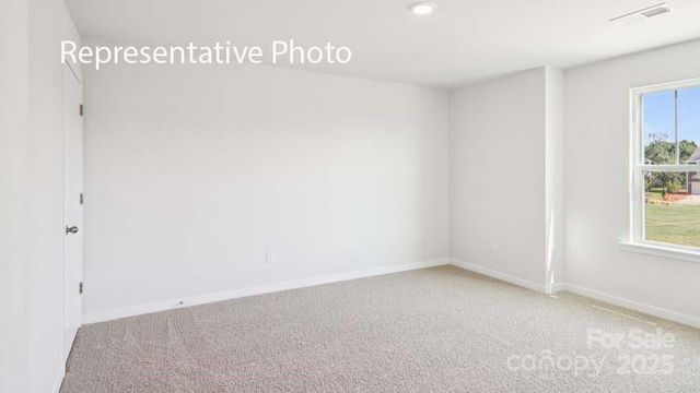 680 14th Avenue Court NE, Hickory, NC 28601