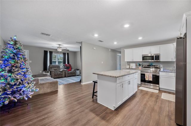 6830 COUNTY LINE ROAD, Lakeland, FL 33811