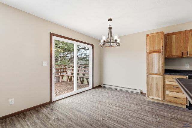 427 CITY SPRINGS LN, Rapid City, SD 57702