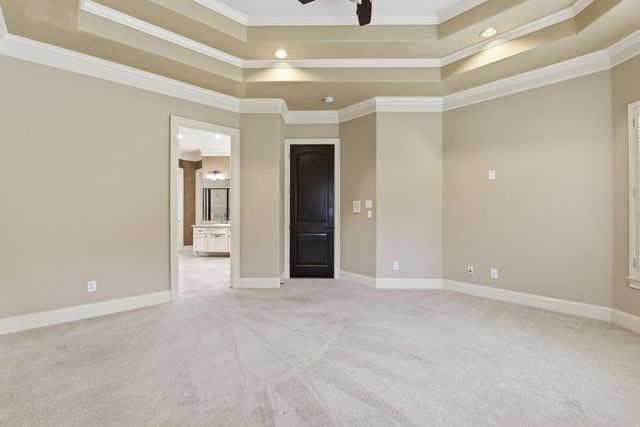 30 N Palmiera Cir, The Woodlands, TX 77382