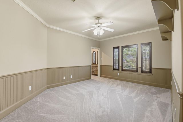 30 N Palmiera Cir, The Woodlands, TX 77382