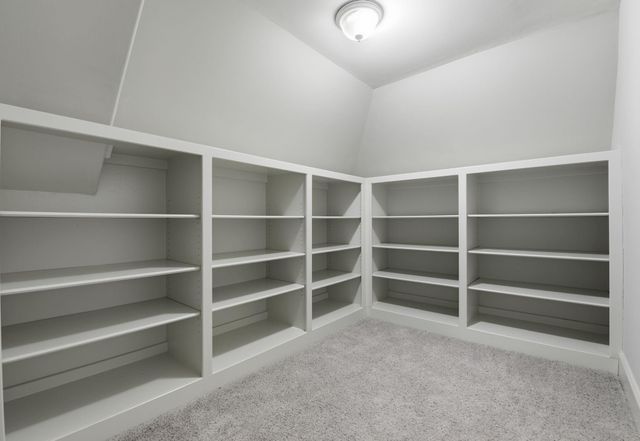 30 N Palmiera Cir, The Woodlands, TX 77382