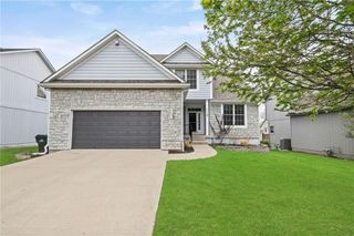 2638 W Catalpa Street, Olathe, KS 66061