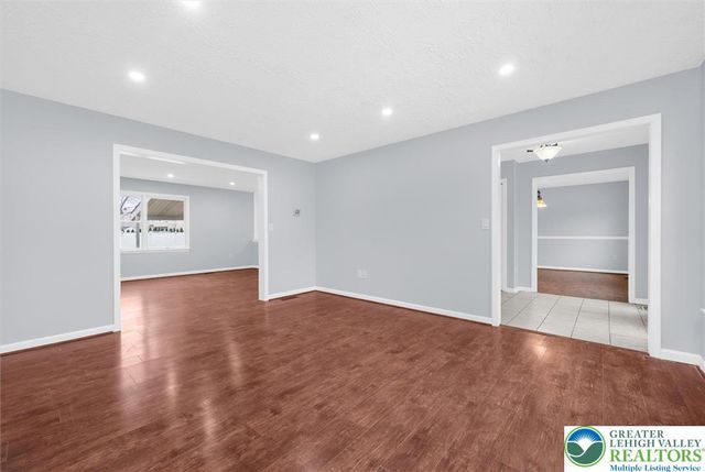 5770 fresh meadow Drive, Lower Macungie Twp, PA 18062