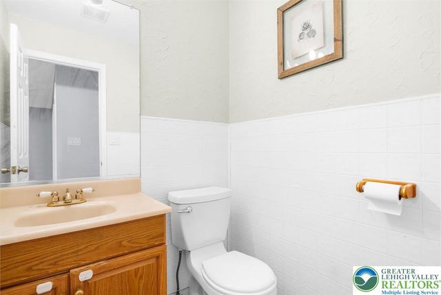 5770 fresh meadow Drive, Lower Macungie Twp, PA 18062