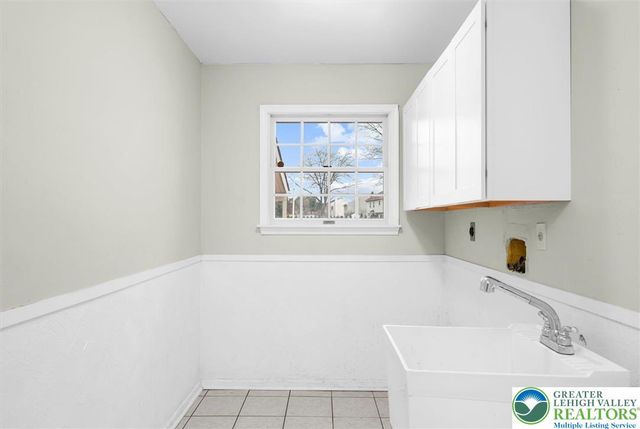 5770 fresh meadow Drive, Lower Macungie Twp, PA 18062