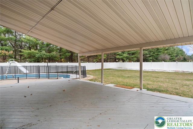 5770 fresh meadow Drive, Lower Macungie Twp, PA 18062