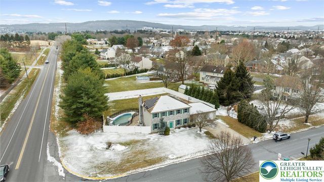 5770 fresh meadow Drive, Lower Macungie Twp, PA 18062