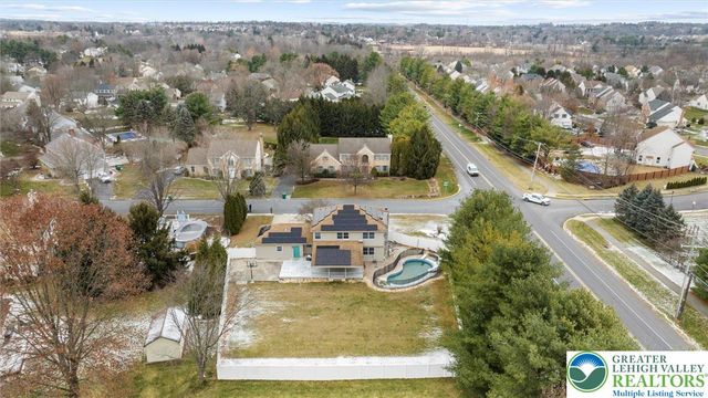 5770 fresh meadow Drive, Lower Macungie Twp, PA 18062