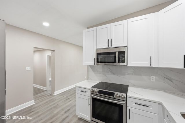 10242 HAVERFORD Road, Jacksonville, FL 32218