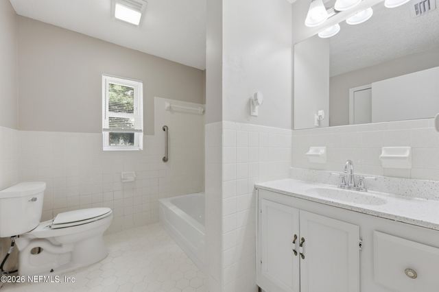 10242 HAVERFORD Road, Jacksonville, FL 32218
