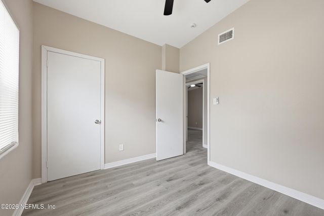 10242 HAVERFORD Road, Jacksonville, FL 32218