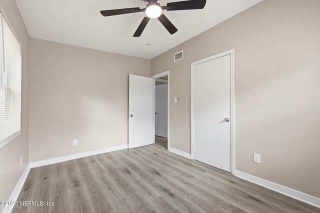10242 HAVERFORD Road, Jacksonville, FL 32218