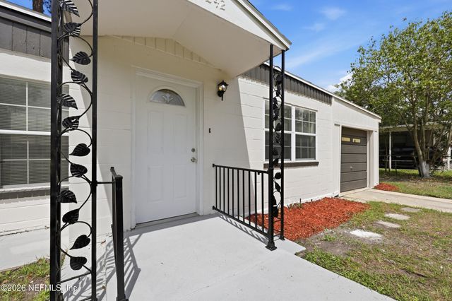 10242 HAVERFORD Road, Jacksonville, FL 32218