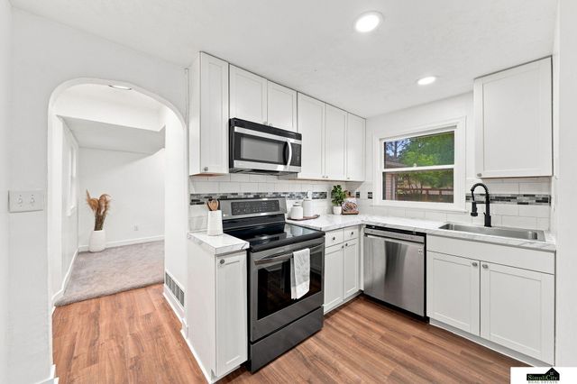 3636 S 33RD Street, Lincoln, NE 68506