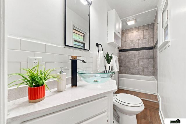 3636 S 33RD Street, Lincoln, NE 68506