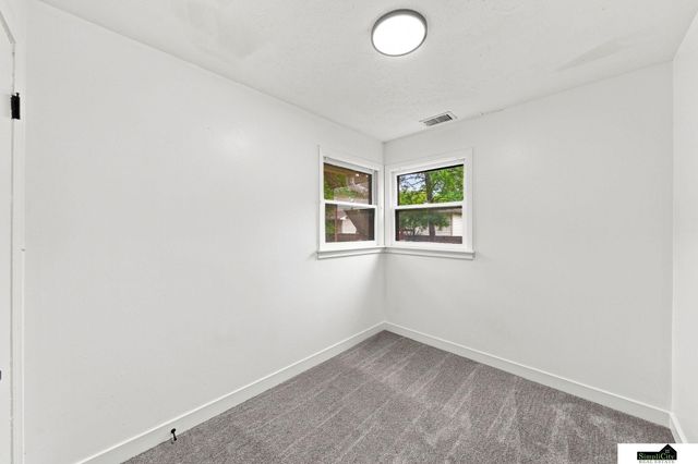 3636 S 33RD Street, Lincoln, NE 68506