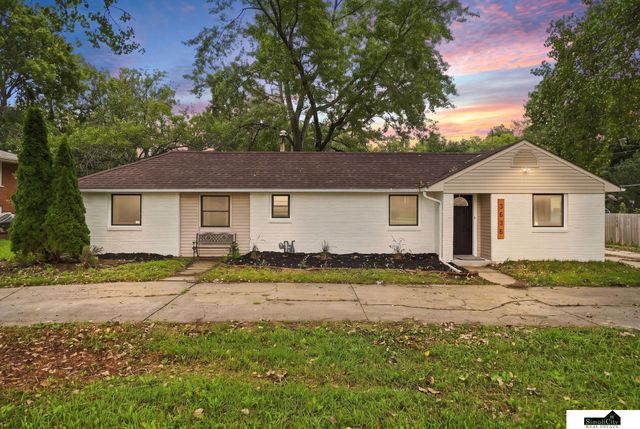 3636 S 33RD Street, Lincoln, NE 68506