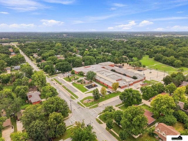 3636 S 33RD Street, Lincoln, NE 68506