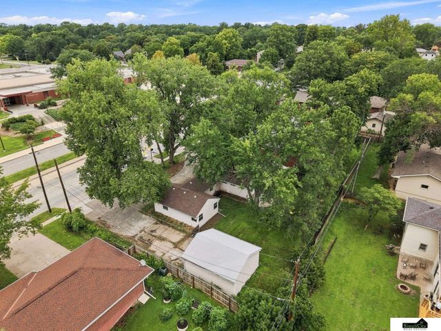 3636 S 33RD Street, Lincoln, NE 68506