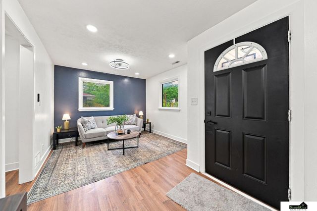3636 S 33RD Street, Lincoln, NE 68506