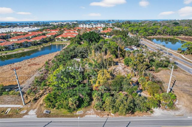 14 OLD VENICE ROAD, Osprey, FL 34229