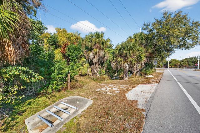 14 OLD VENICE ROAD, Osprey, FL 34229