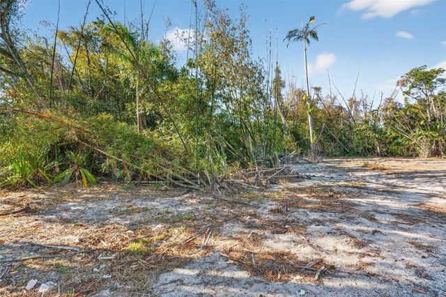 14 OLD VENICE ROAD, Osprey, FL 34229