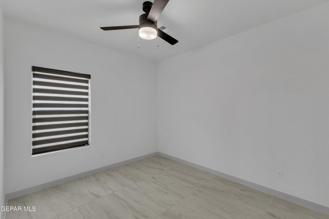 858 Harpendem Drive, Horizon City, TX 79928